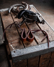 Load image into Gallery viewer, Rein Ends